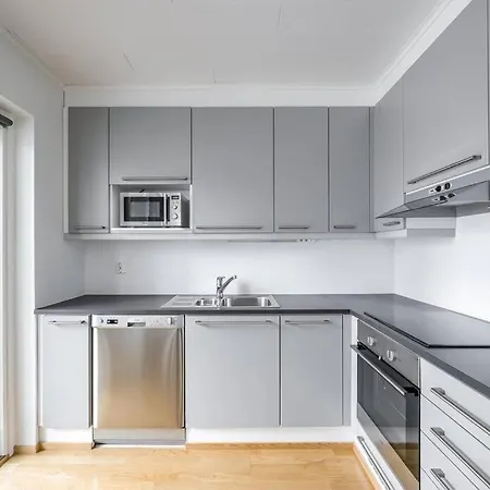 Kotimaailma - Saunallinen Kolmio Keskustassa